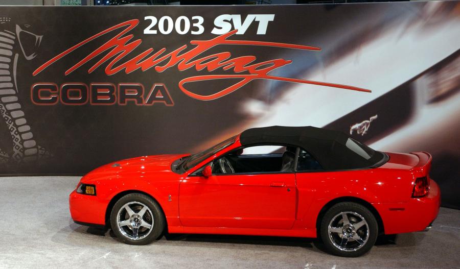  Ford Mustang SVT Cobra Convertible 2002 года  (фото 5 из 103)